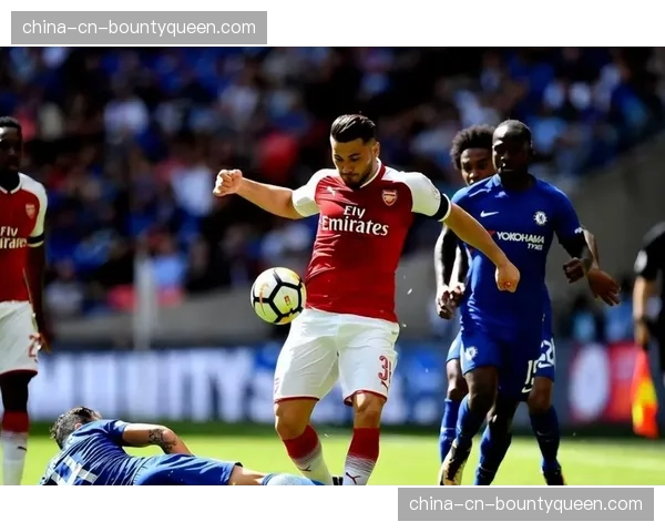 阿森纳3-0完胜狼队,继续以净胜球优势领跑积分榜 阿森纳3-0完胜狼队,继续以净胜球优势领跑积分榜